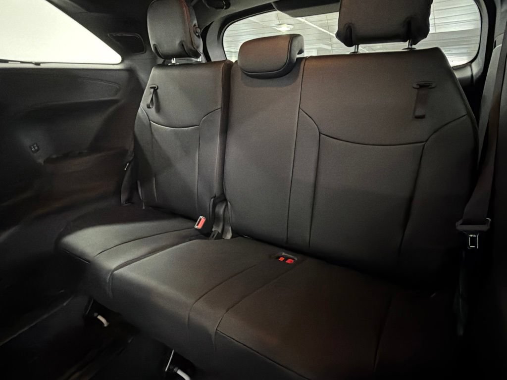 Certified 2026 Toyota Sienna XSE FWD image 40