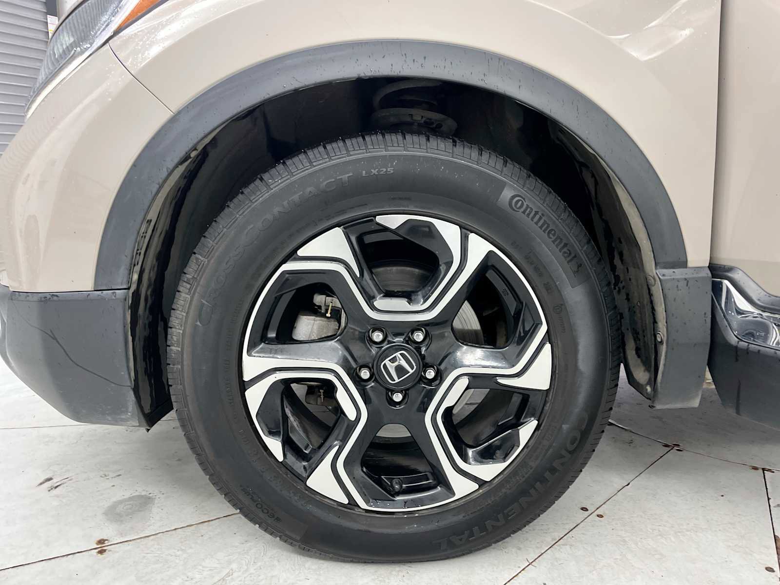 Used 2017 Honda CR-V Touring image 25