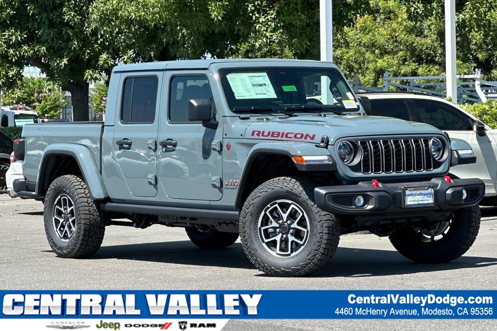 New 2026 Jeep Gladiator Rubicon w/ Steel Power Dome Hood Package