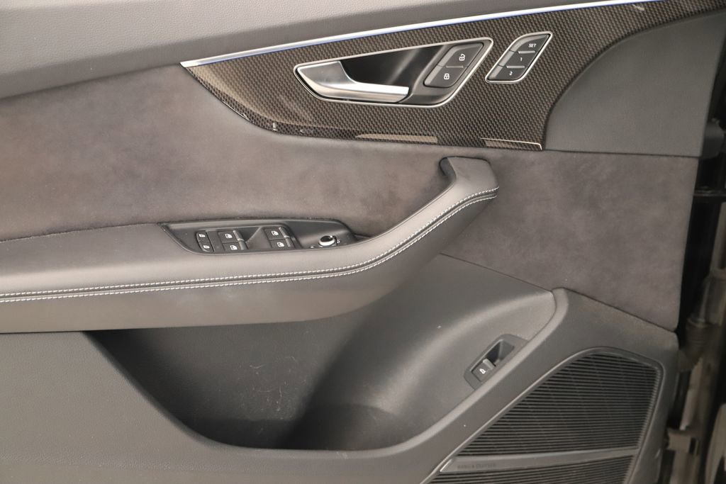 Certified 2023 Audi SQ7 Prestige AWD/4WD image 21