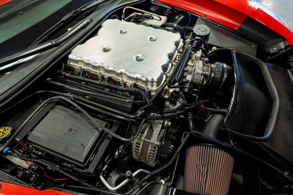 Used 2015 Chevrolet Corvette Z06 w/ 3LZ Preferred Equipment Group image 10