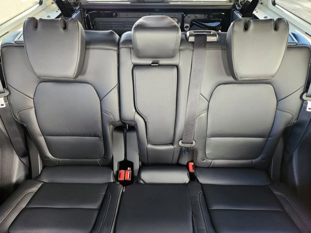 New 2025 Ford Bronco Badlands image 14