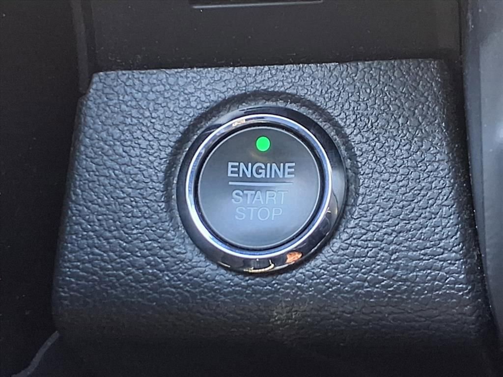 Used 2021 Ford Expedition XLT image 9