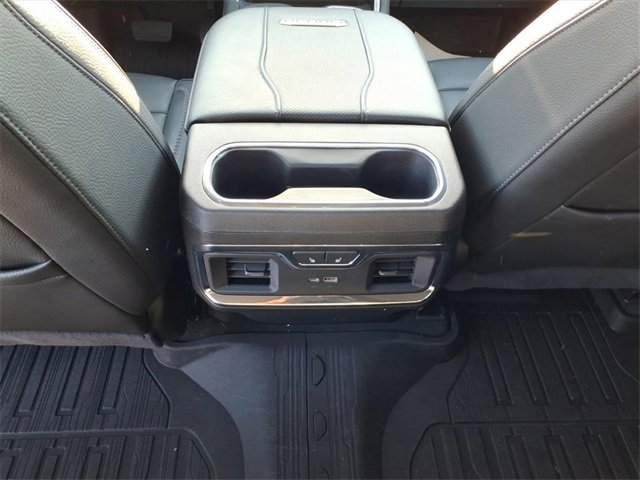 Used 2025 GMC Sierra 3500 Denali w/ Denali Reserve Package image 16