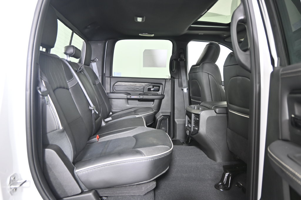 Used 2025 RAM 3500 Limited AWD/4WD image 16