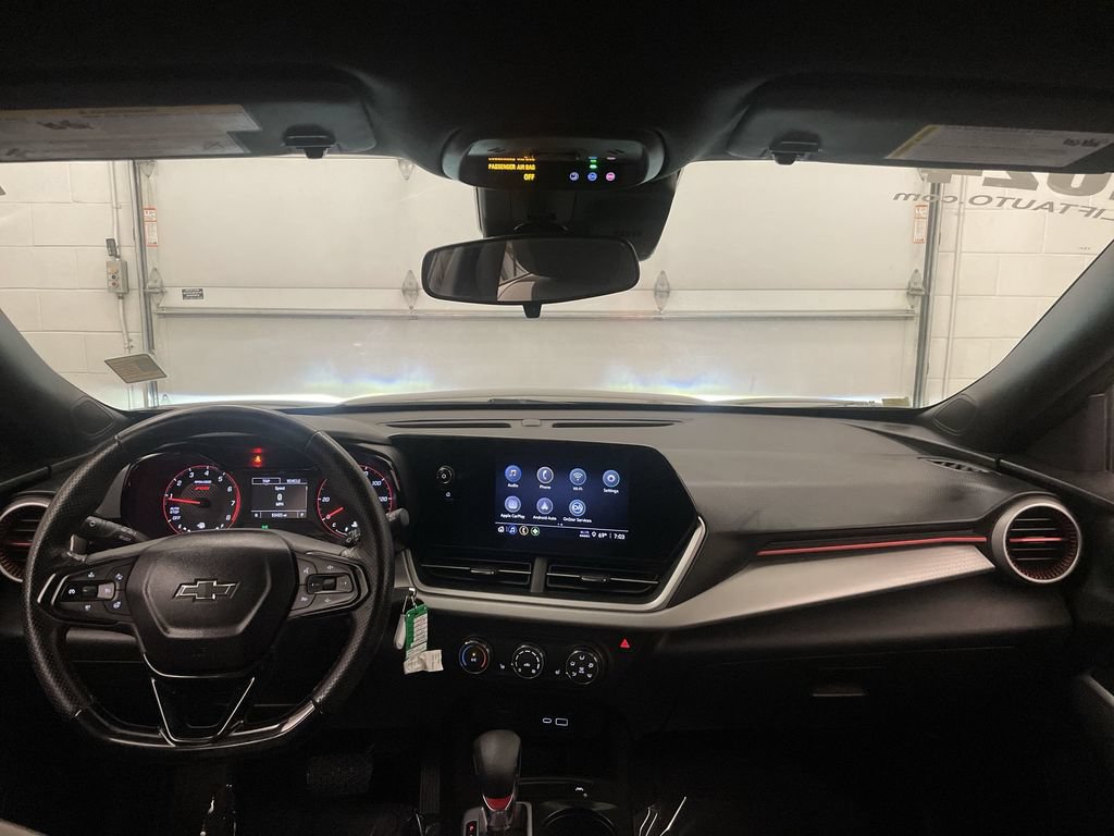 Used 2024 Chevrolet Trax RS w/ Driver Confidence Package FWD image 13