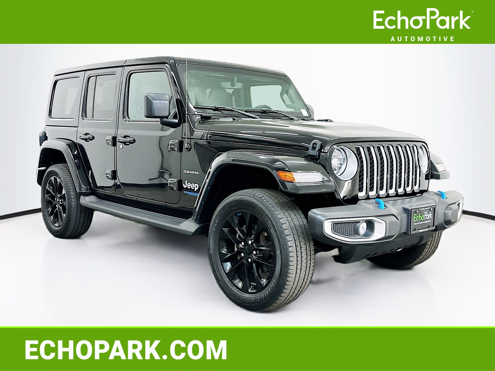 Used 2022 Jeep Wrangler Sahara w/ Cold Weather Group AWD/4WD image 1