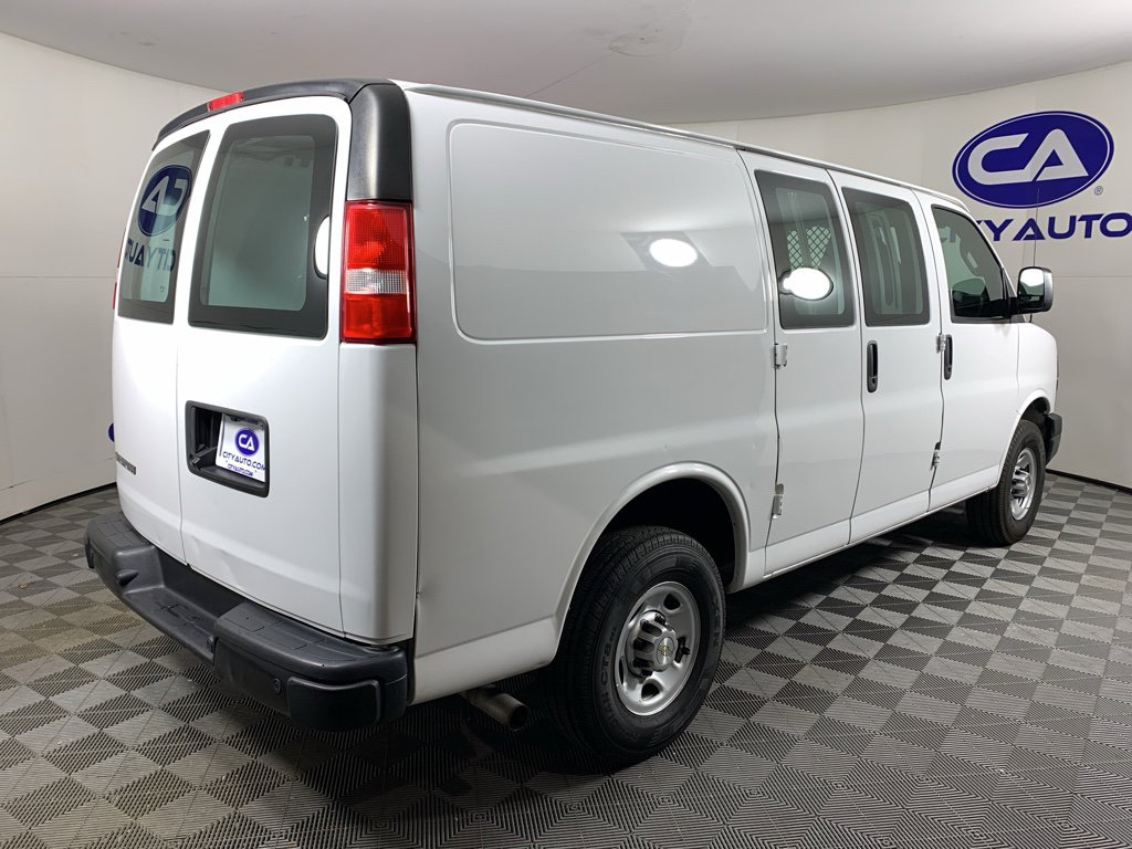 Used 2021 Chevrolet Express 2500 w/ Driver Convenience Package image 3