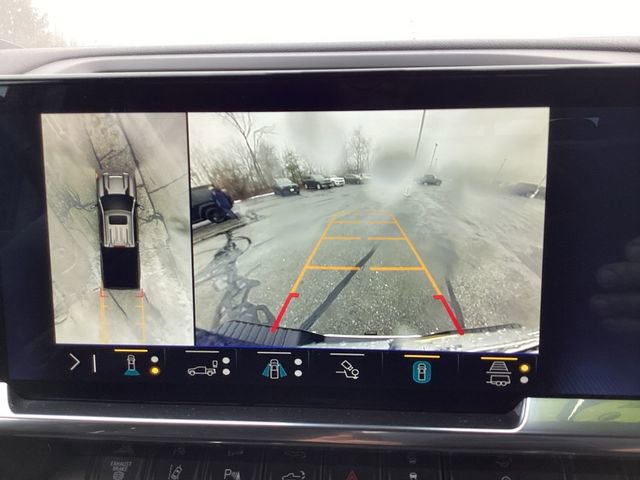 Used 2024 Chevrolet Silverado 3500 LTZ image 18