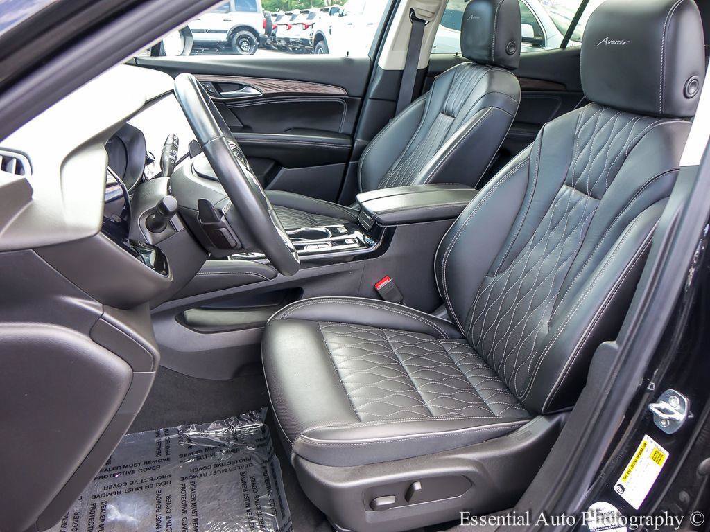 Used 2023 Buick Envision Avenir AWD/4WD image 9