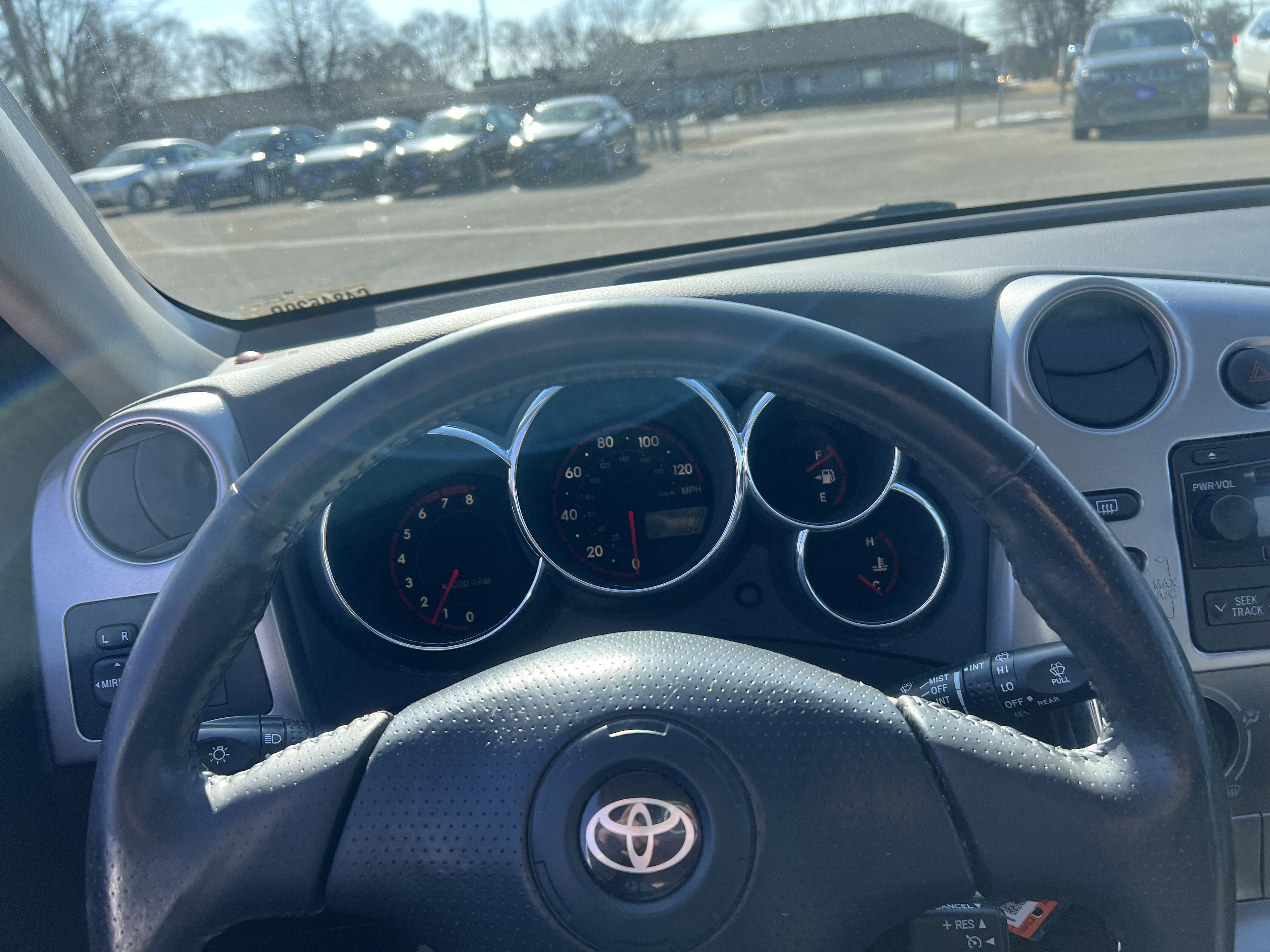 Used 2005 Toyota Matrix XR image 18