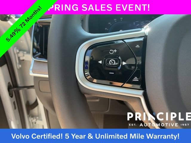 Certified 2025 Volvo XC90 B5 Plus AWD/4WD image 23