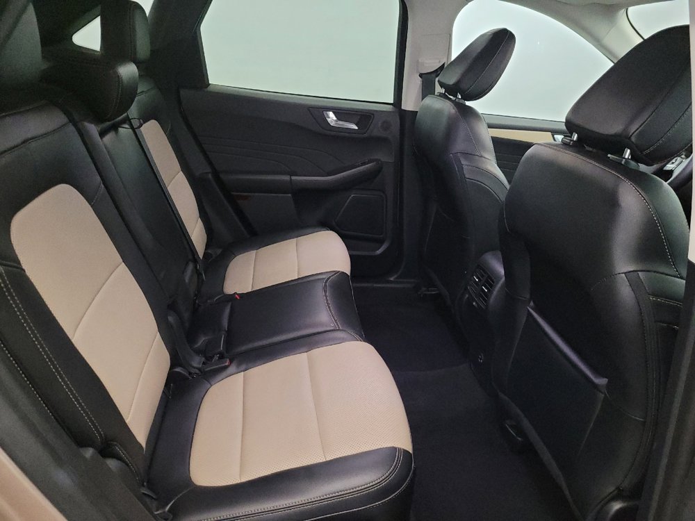 Used 2021 Ford Escape Titanium w/ Titanium Premium Package FWD image 19
