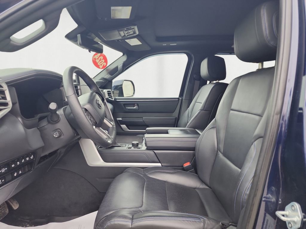 Used 2024 Toyota Sequoia Platinum AWD/4WD image 9