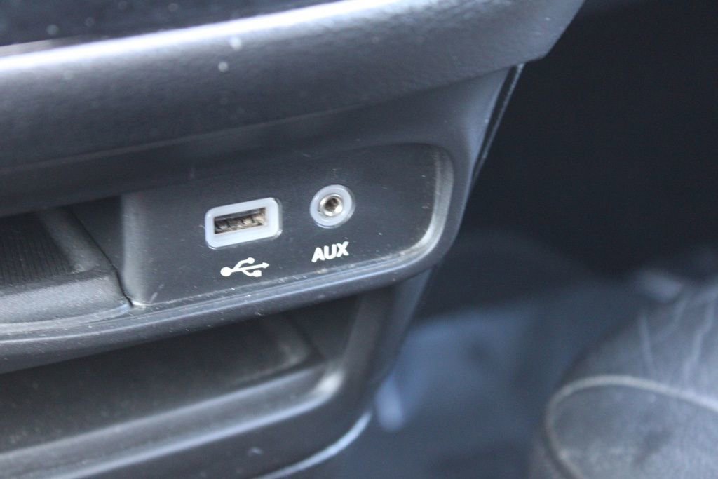 Used 2018 Chrysler Pacifica Touring-L w/ Premium Audio Group image 45