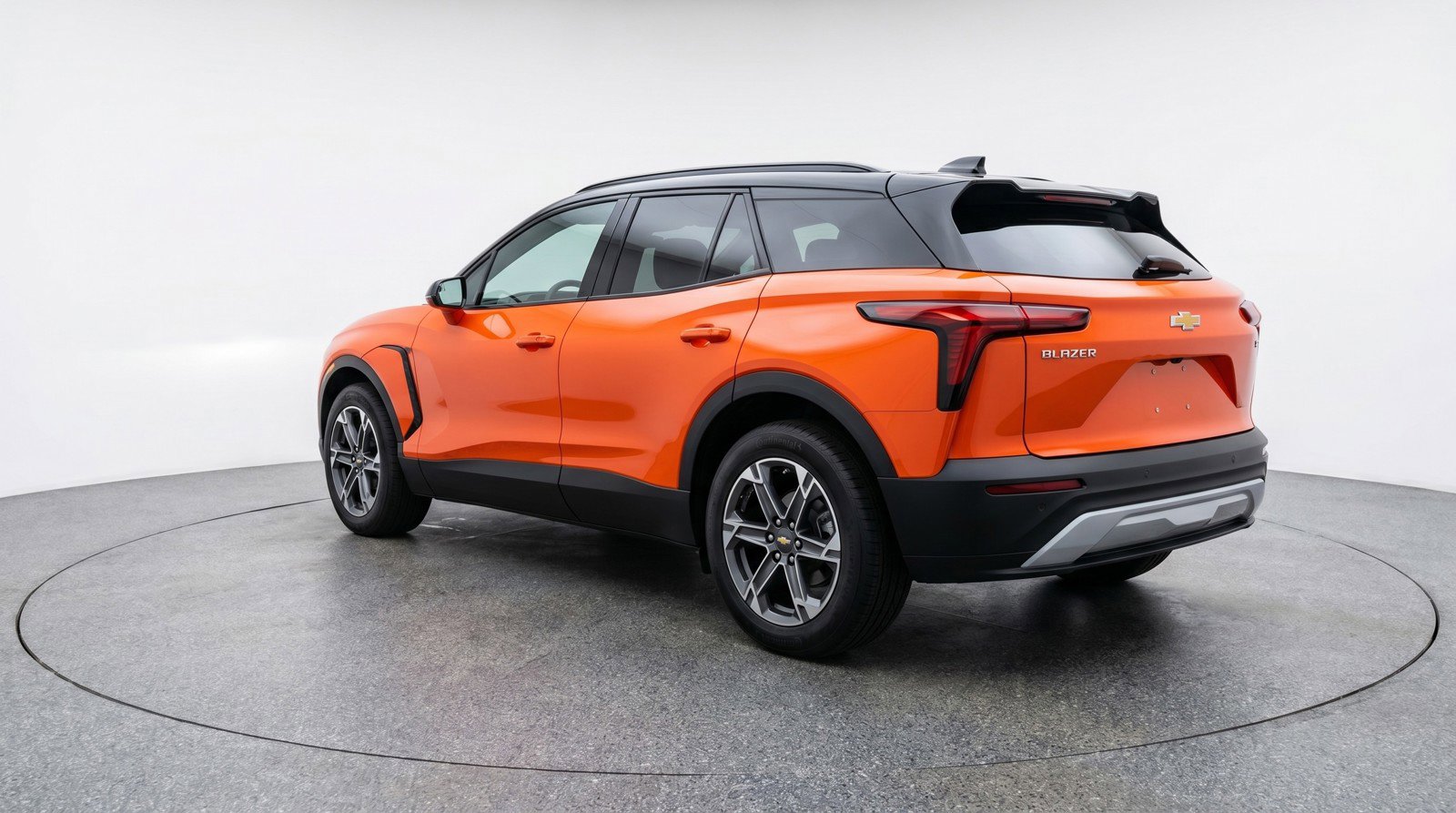 Used 2025 Chevrolet Blazer LT FWD image 6
