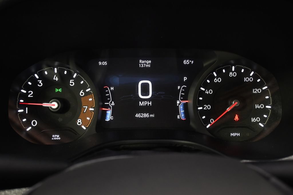Used 2025 Jeep Compass Latitude w/ Sun & Sound Group AWD/4WD image 23
