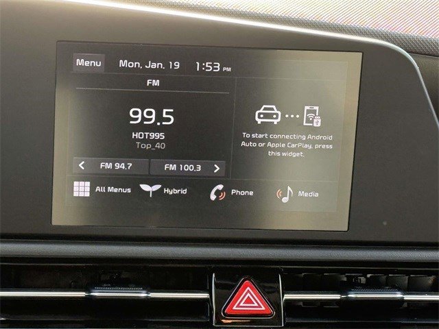 Used 2023 Kia Niro LX image 10