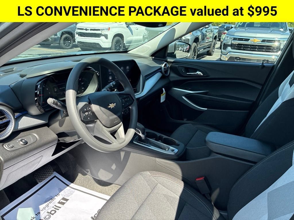 New 2026 Chevrolet Trax LS w/ LS Convenience Package FWD image 2
