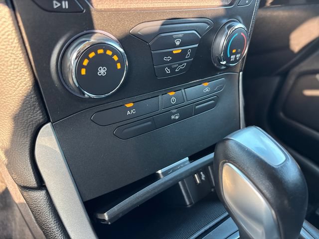 Used 2017 Ford Edge SE AWD/4WD image 23