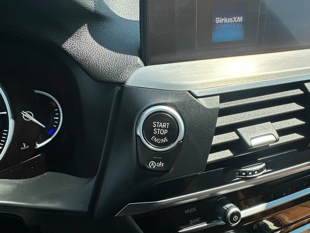 Used 2019 BMW X3 xDrive30i w/ Premium Package AWD/4WD image 4