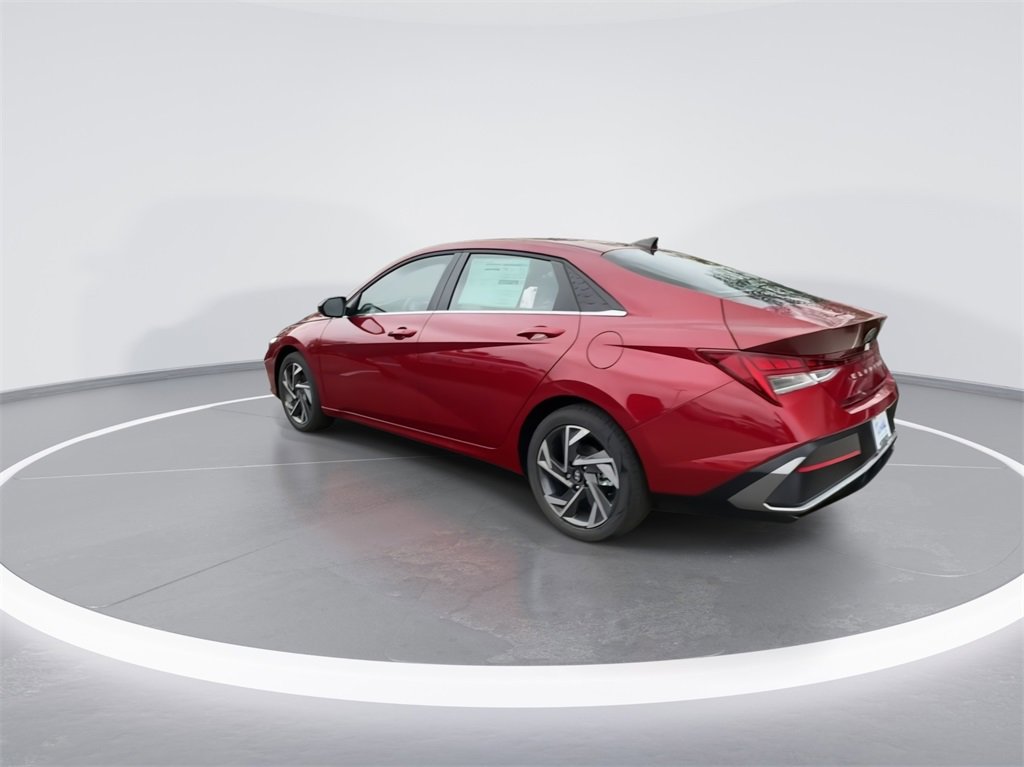 New 2025 Hyundai Elantra SEL image 7