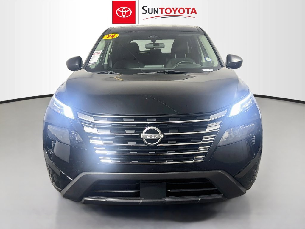 Used 2024 Nissan Rogue S FWD image 8