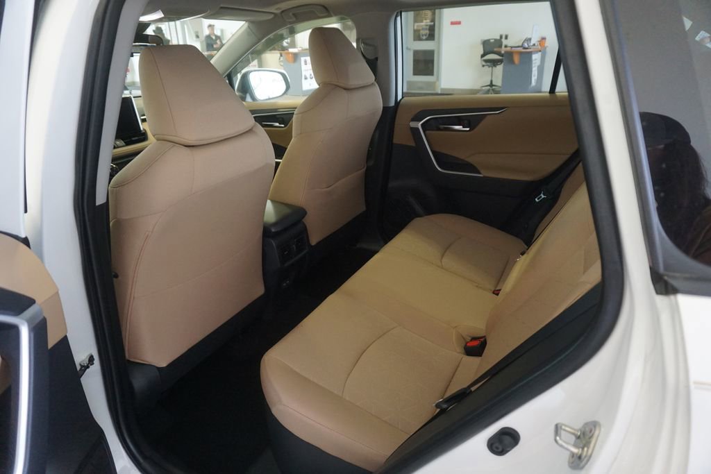 Used 2025 Toyota RAV4 XLE w/ Convenience Package AWD/4WD image 22