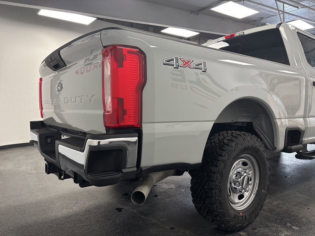 New 2026 Ford F250 XL w/ XL Off-Road Package image 13