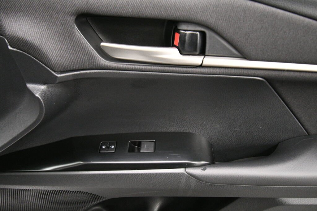 Used 2025 Toyota Camry LE FWD image 26
