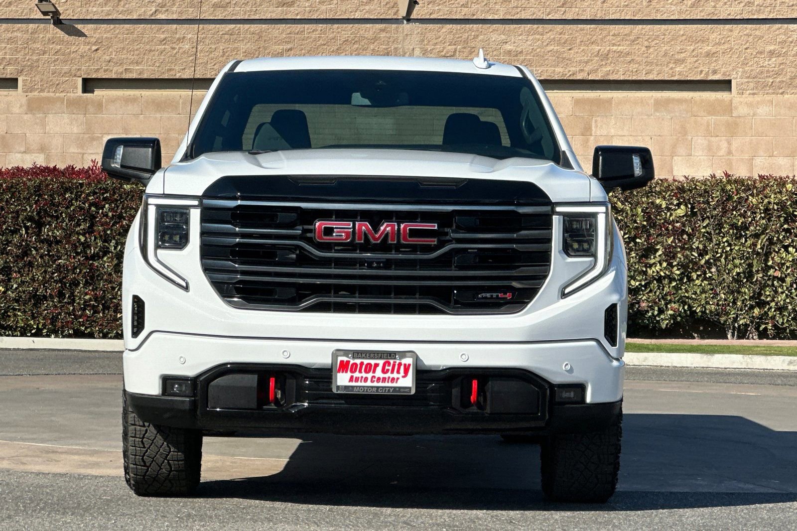 Certified 2025 GMC Sierra 1500 AT4 image 9