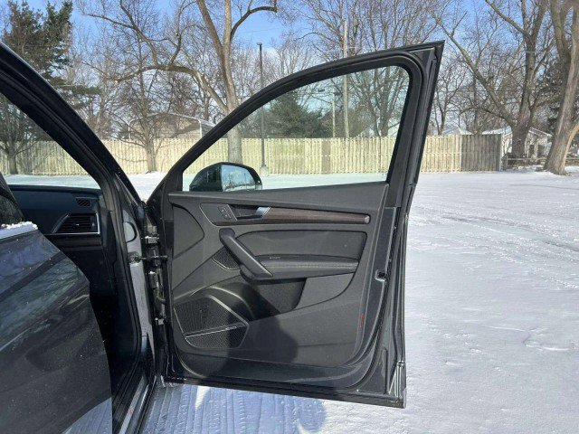 Certified 2025 Audi Q5 2.0T Premium Plus w/ Premium Plus Package image 31