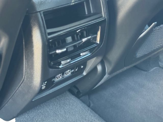 Used 2022 Jeep Grand Cherokee Limited AWD/4WD image 13