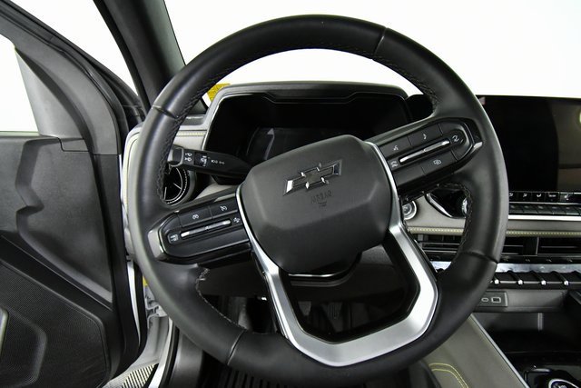 Used 2024 Chevrolet Colorado ZR2 w/ Safety Package image 2