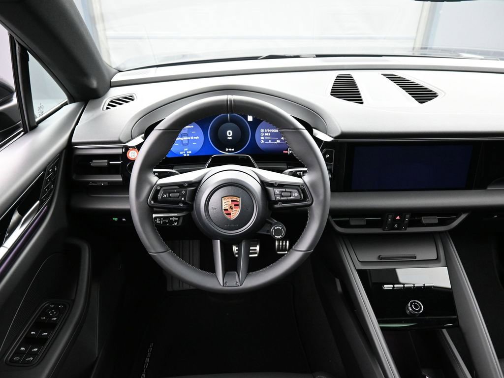 New 2026 Porsche Macan 4S Electric AWD/4WD image 18