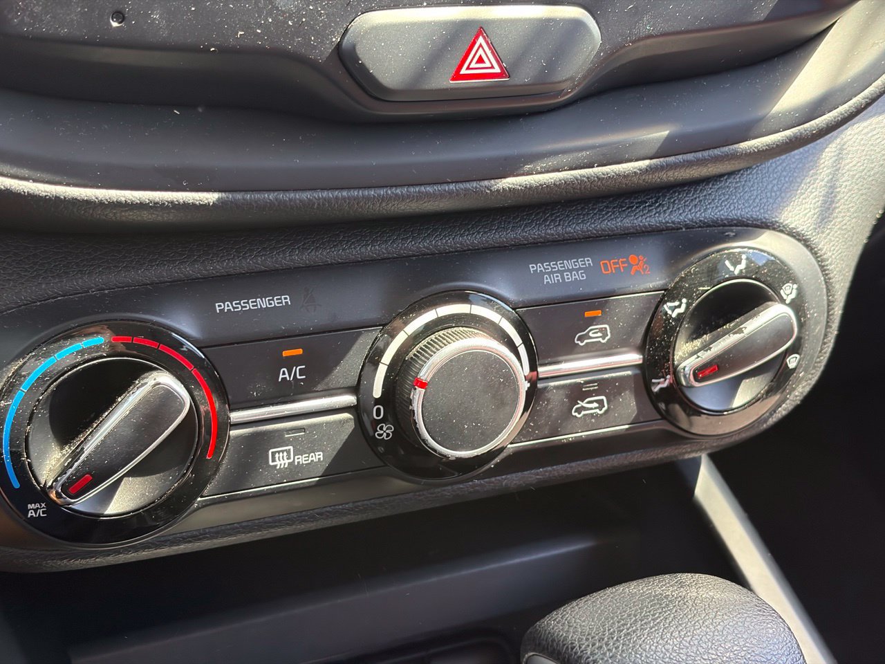 Used 2023 Kia Soul LX w/ Option Group 015 FWD image 10