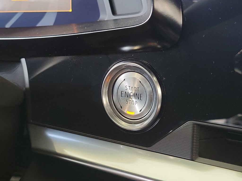 Used 2024 Chevrolet Corvette Stingray Preferred Conv w/ Z51 Performance Package RWD image 34