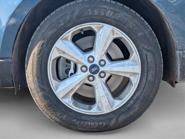 Used 2016 Ford Edge SE image 9