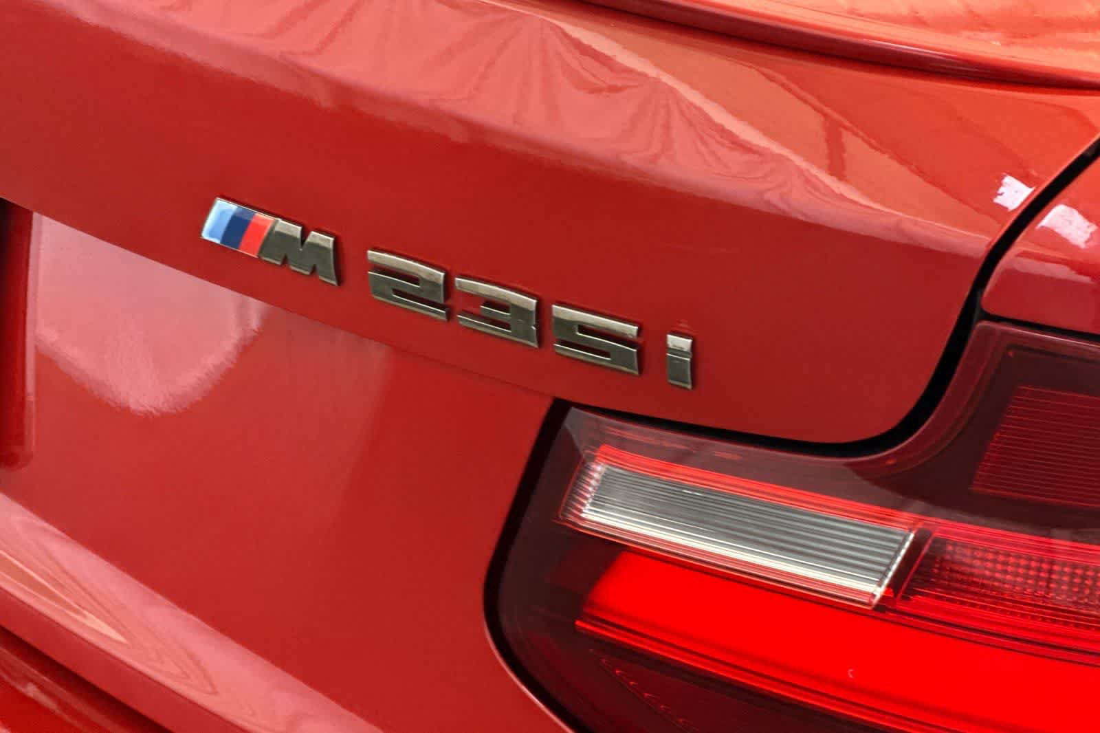 Used 2015 BMW M235i Coupe w/ Premium Package RWD image 16