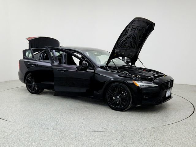 Certified 2023 Volvo S60 B5 Plus w/ Climate Package image 10
