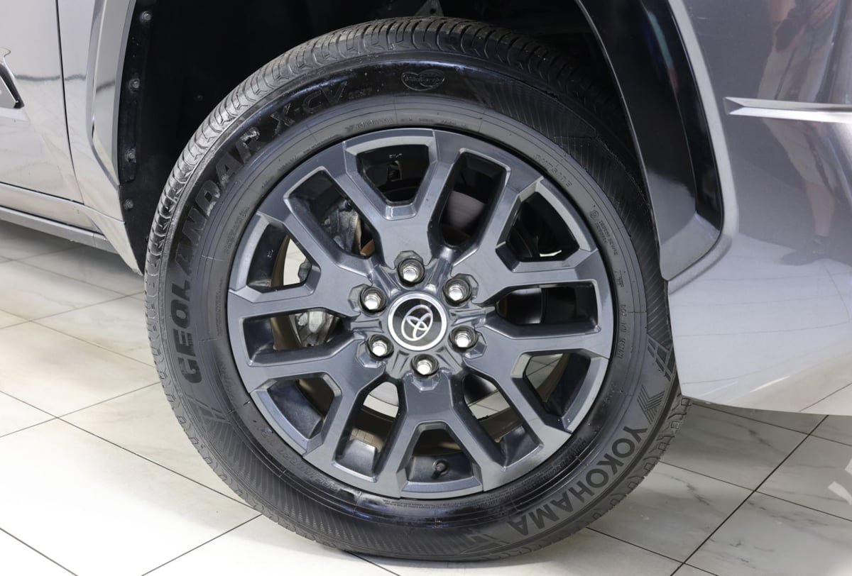 Used 2023 Toyota Tundra Platinum AWD/4WD image 13