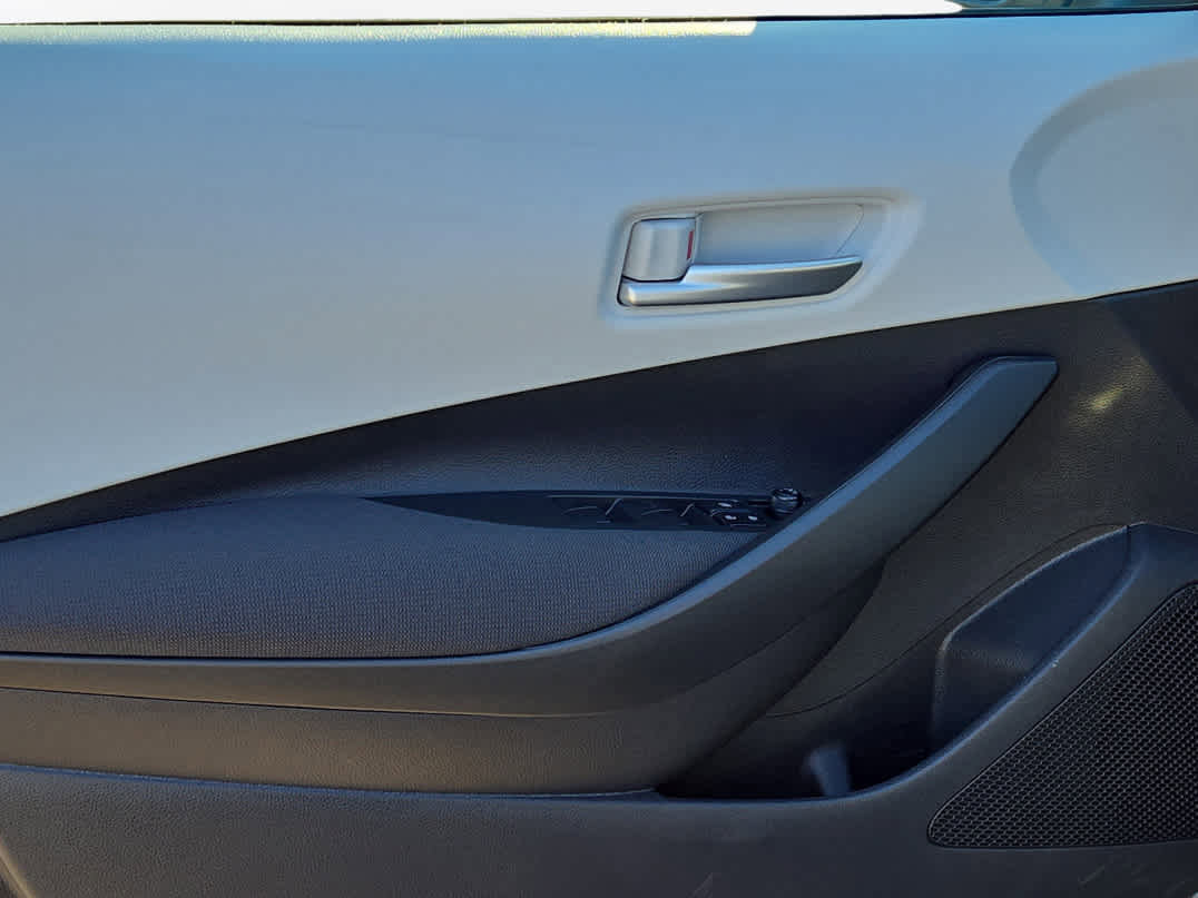 Used 2026 Toyota Corolla SE w/ SE Package image 21