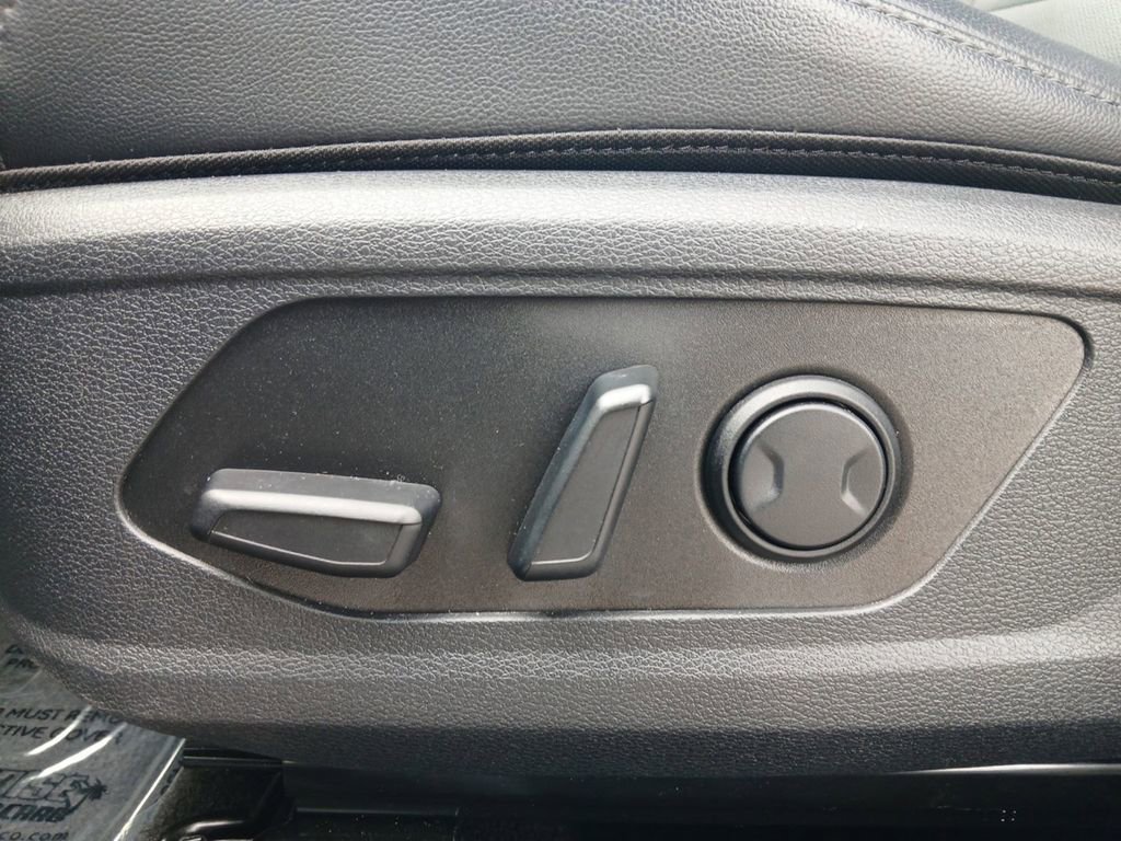 Used 2024 Kia Sportage SX image 17