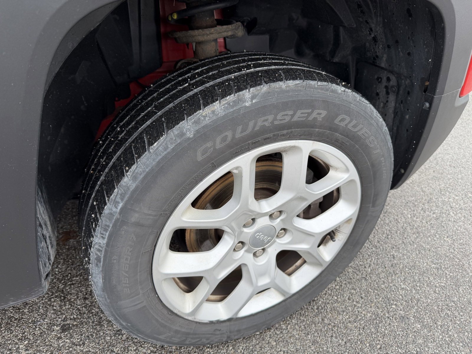 Used 2017 Jeep Renegade Latitude w/ Cold Weather Group image 10