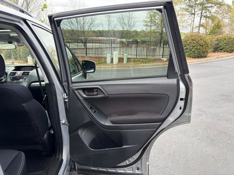 Used 2015 Subaru Forester 2.5i Premium image 39