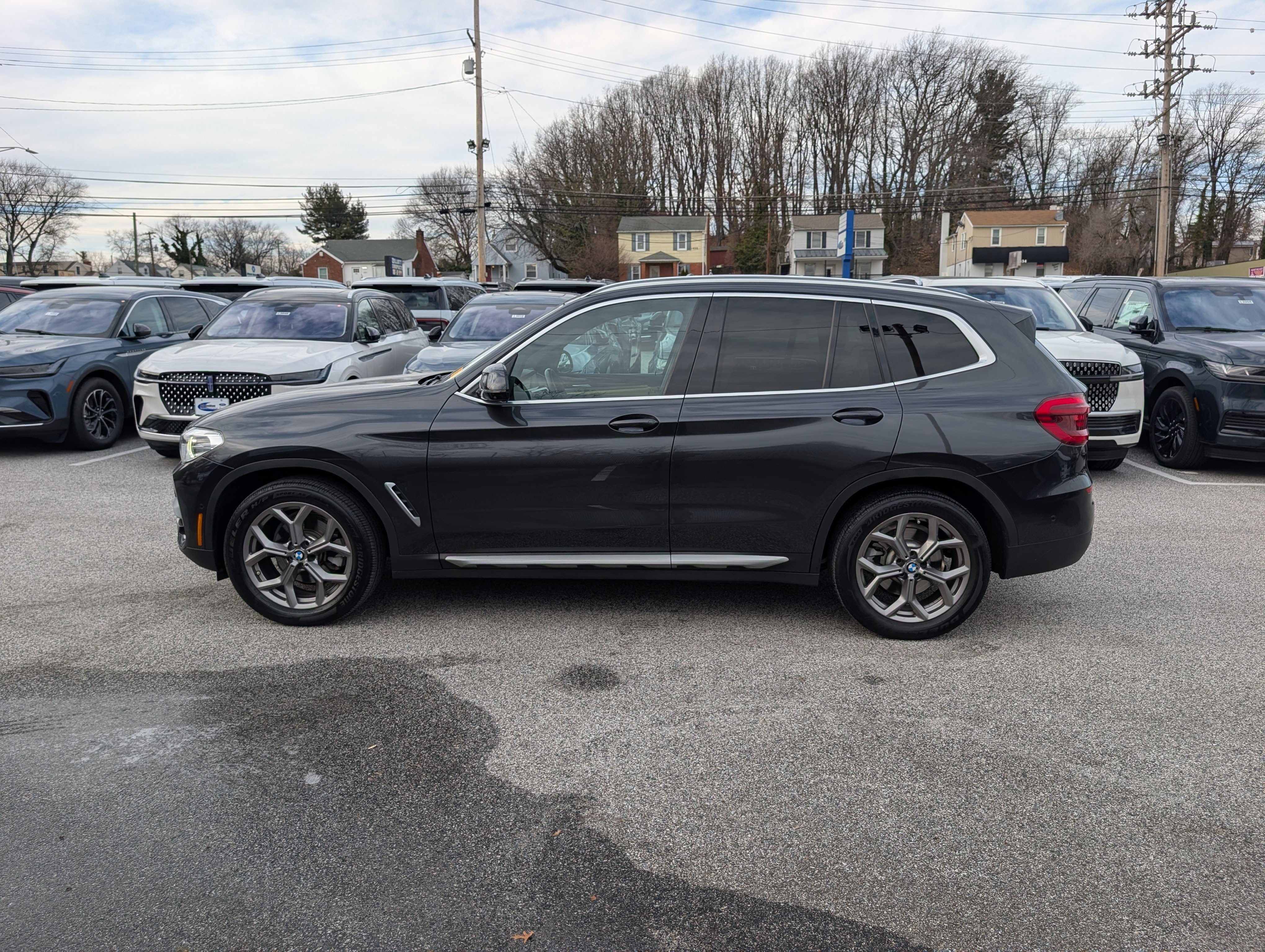 Used 2021 BMW X3 xDrive30i w/ Premium Package image 3