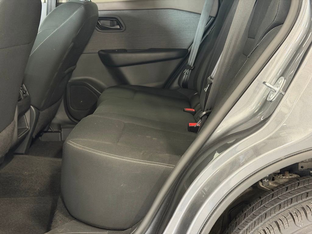 Used 2023 Nissan Rogue S AWD/4WD image 24