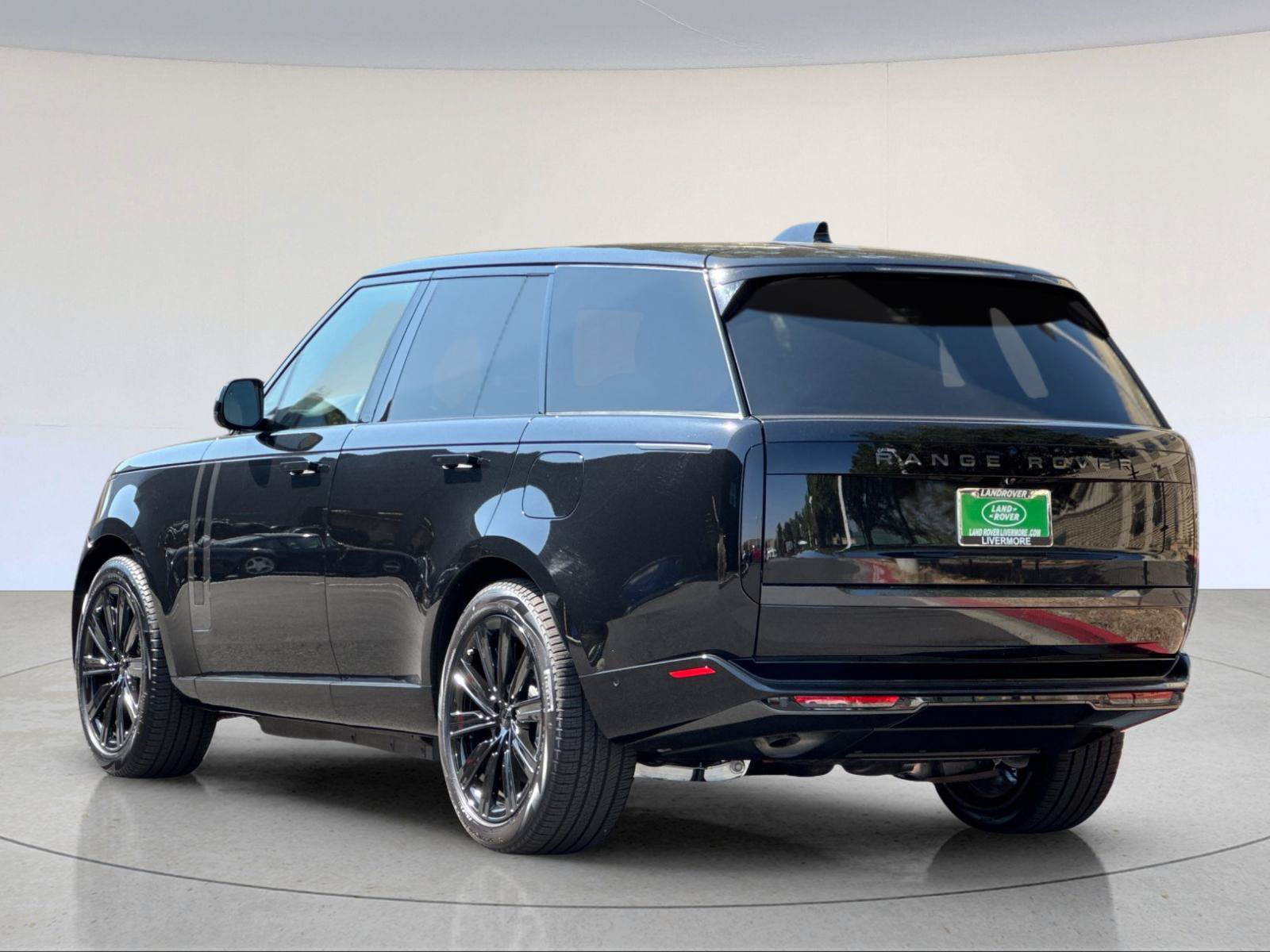 New 2026 Land Rover Range Rover SE AWD/4WD image 4