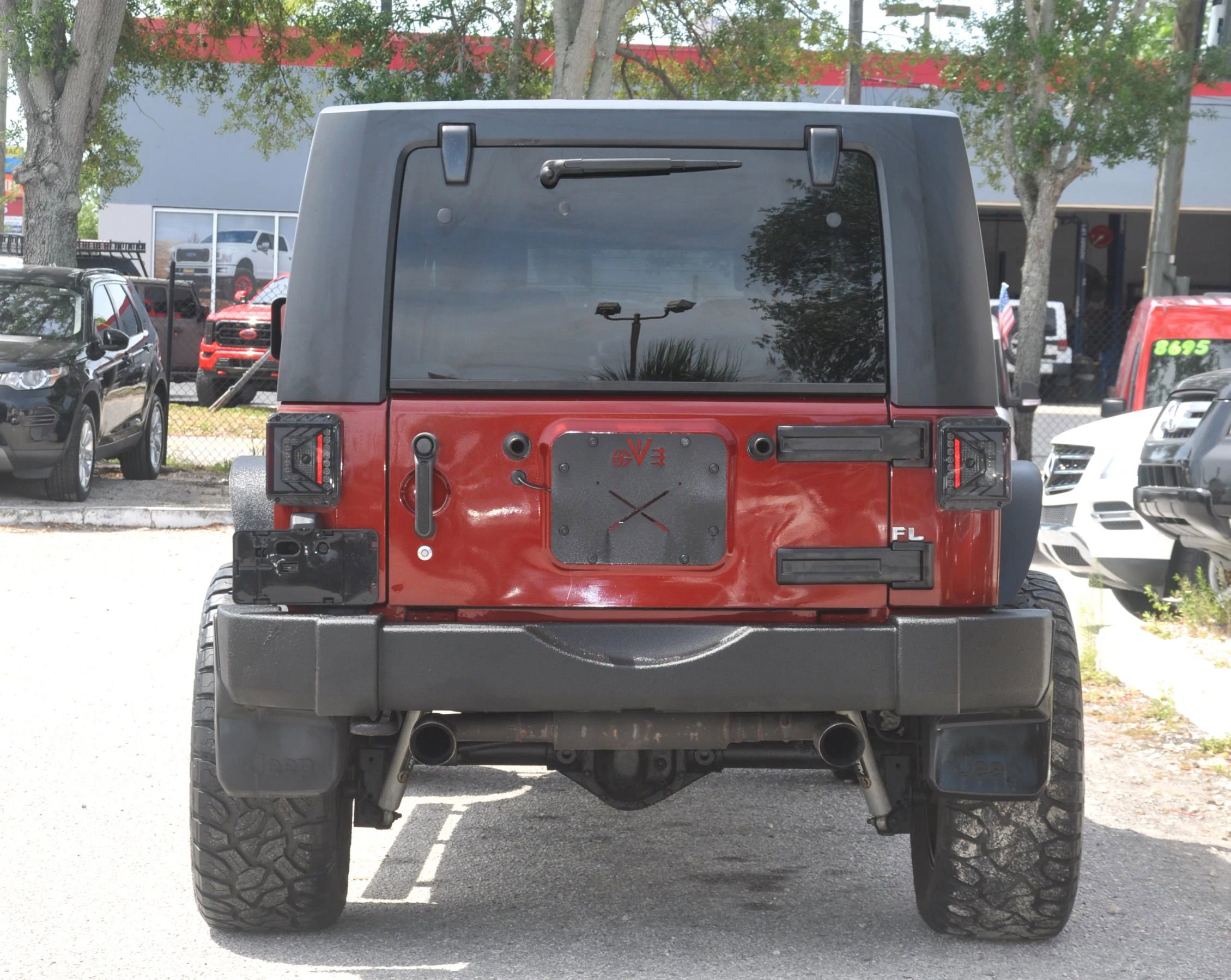 Used 2010 Jeep Wrangler Unlimited Sport AWD/4WD image 11