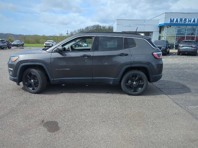 Used 2018 Jeep Compass Latitude AWD/4WD image 10